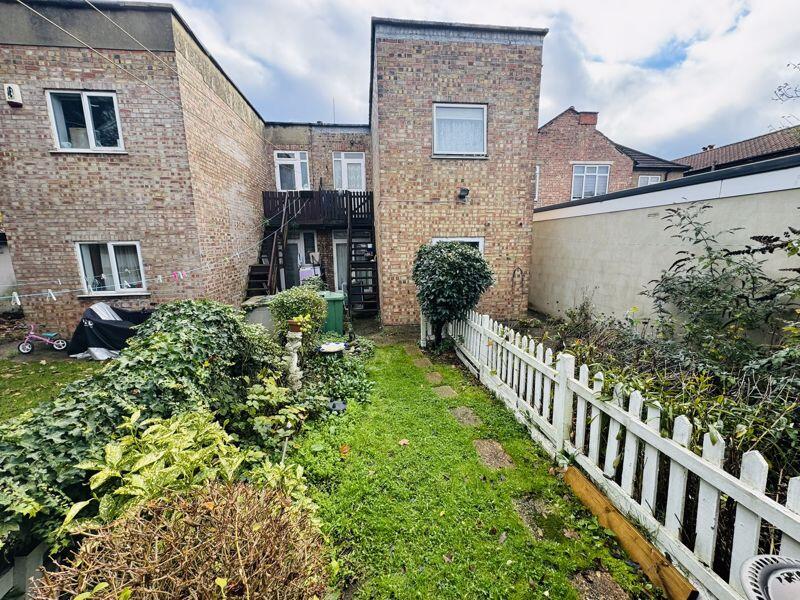 Charterhouse Avenue, Wembley