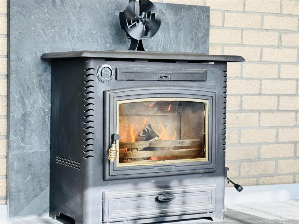 Log burner