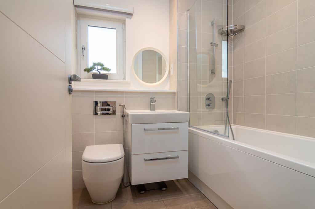Family bathroom