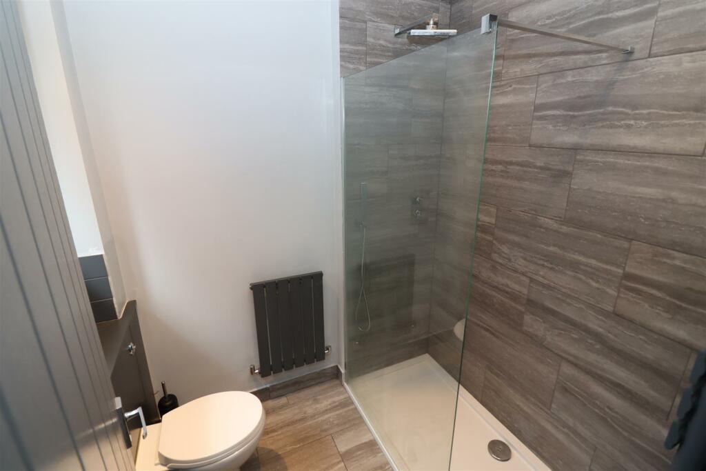 Shower Room / WC
