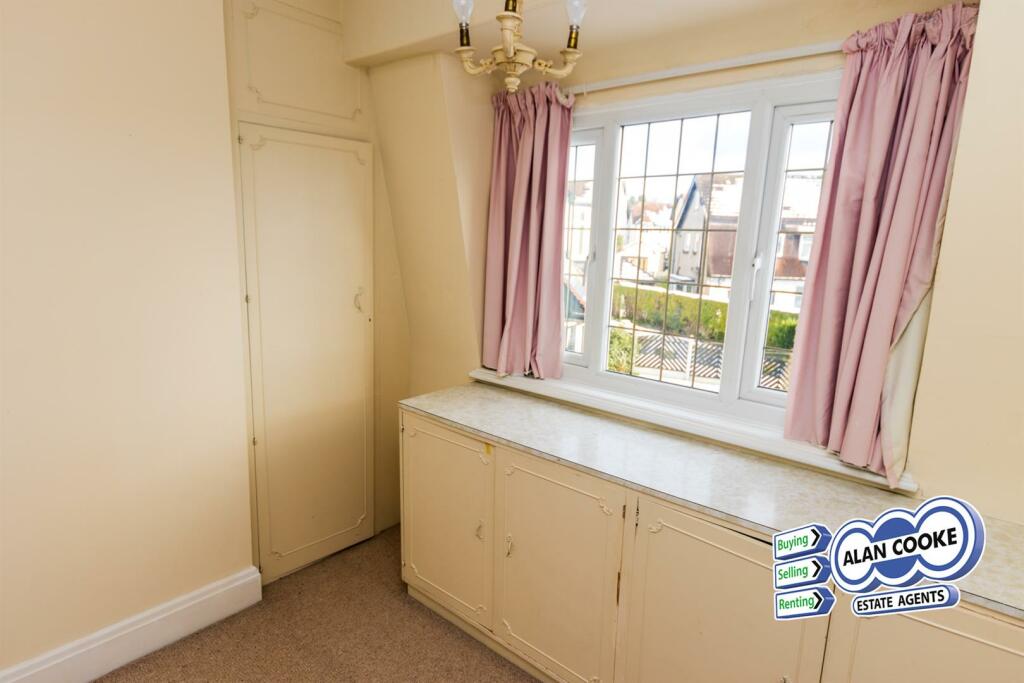 BEDROOM 3