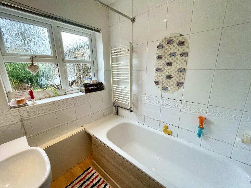 4fb3676d-5797-438...