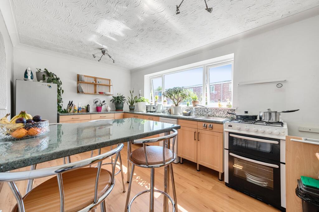 1320923-6-6870e5e45572f