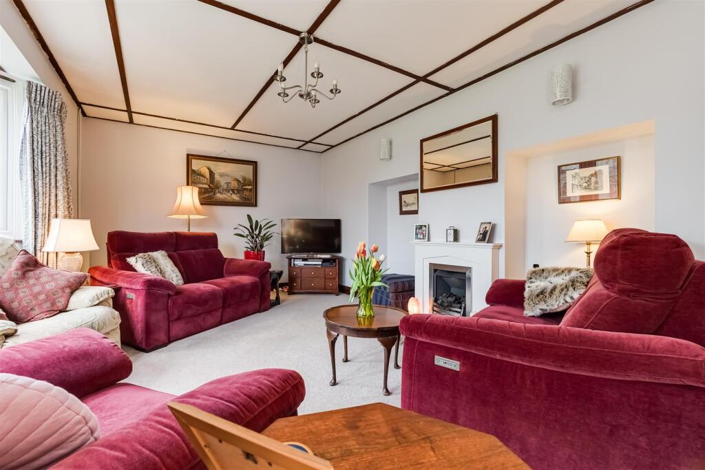 house-tudor-close-cheam-111.jpg