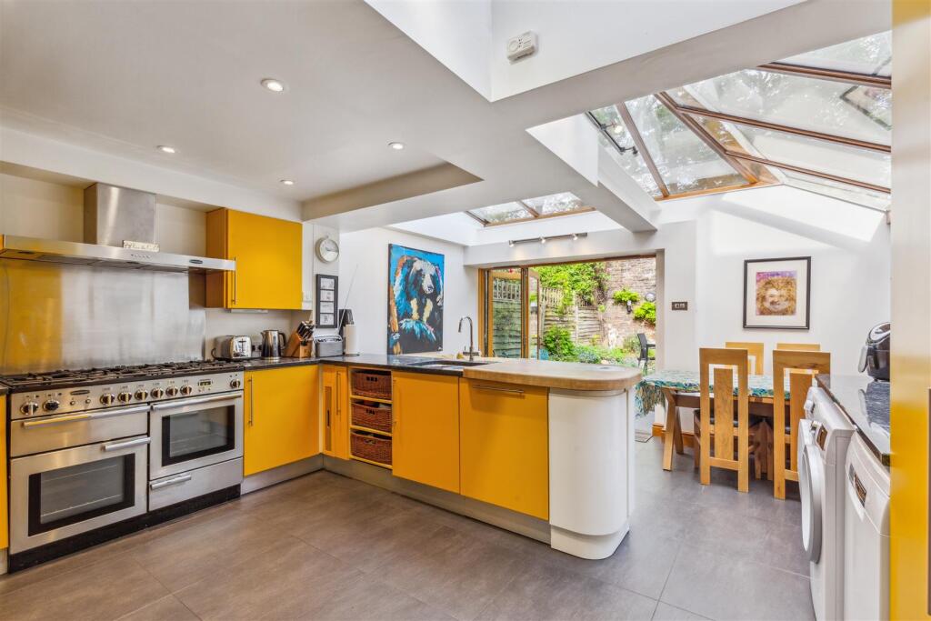 Sutherland Road, W4 - FOR SALE
