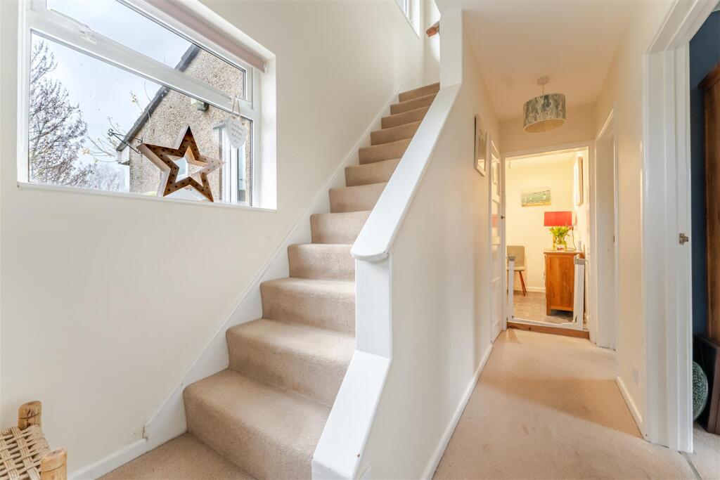 17 Court Avenue, Yatton46.jpg