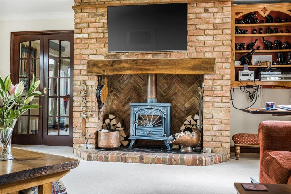 Apple Dene, 27 Careys Road, Pury End (13).jpg