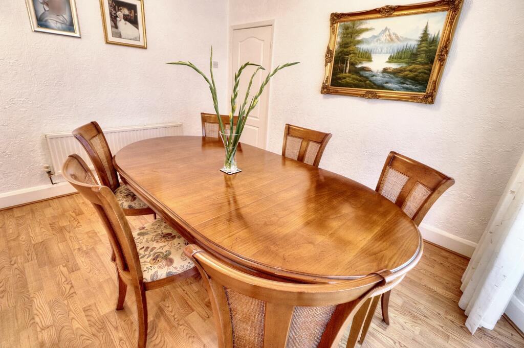 Dining Room/3rd Bedroom