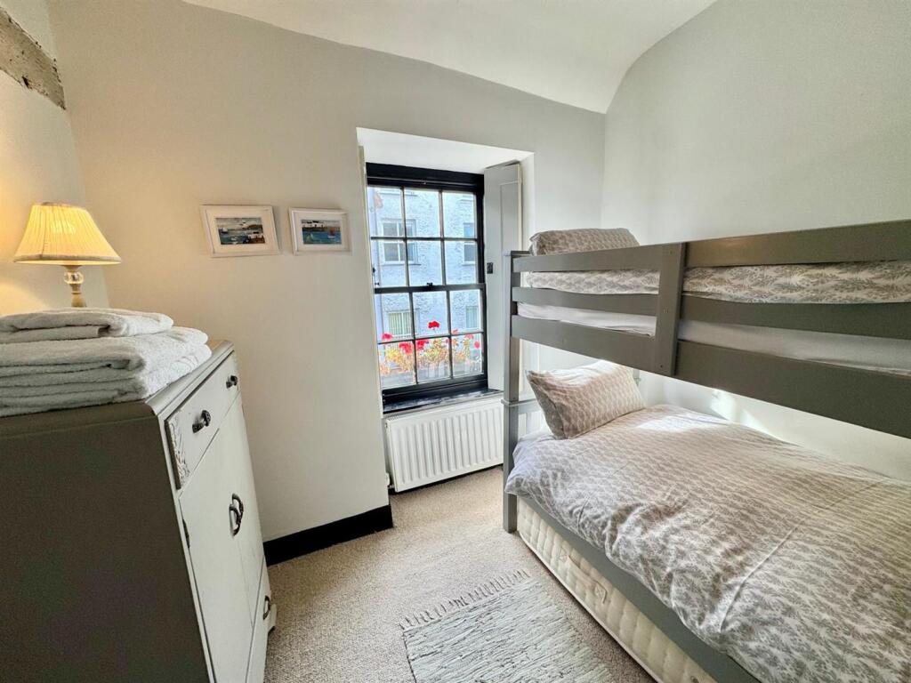 PHOTO-2025-10-11-10-18-39 (9).jpg