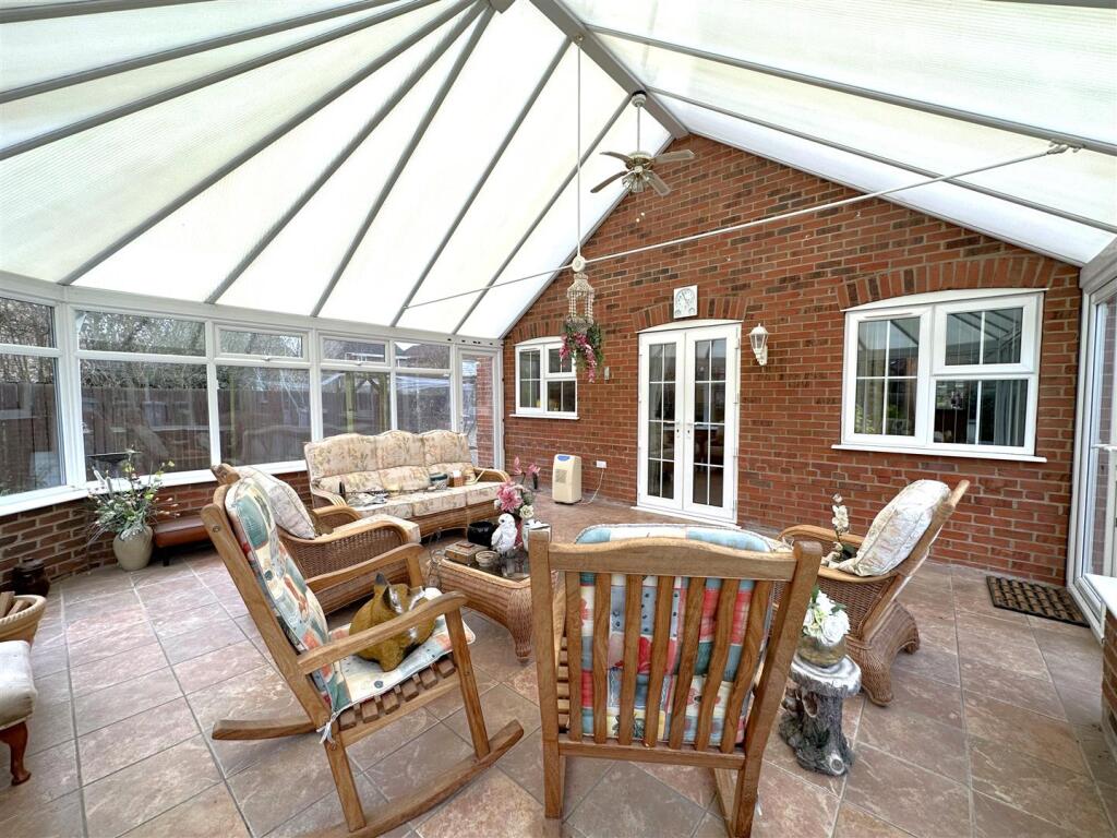 Conservatory 707
