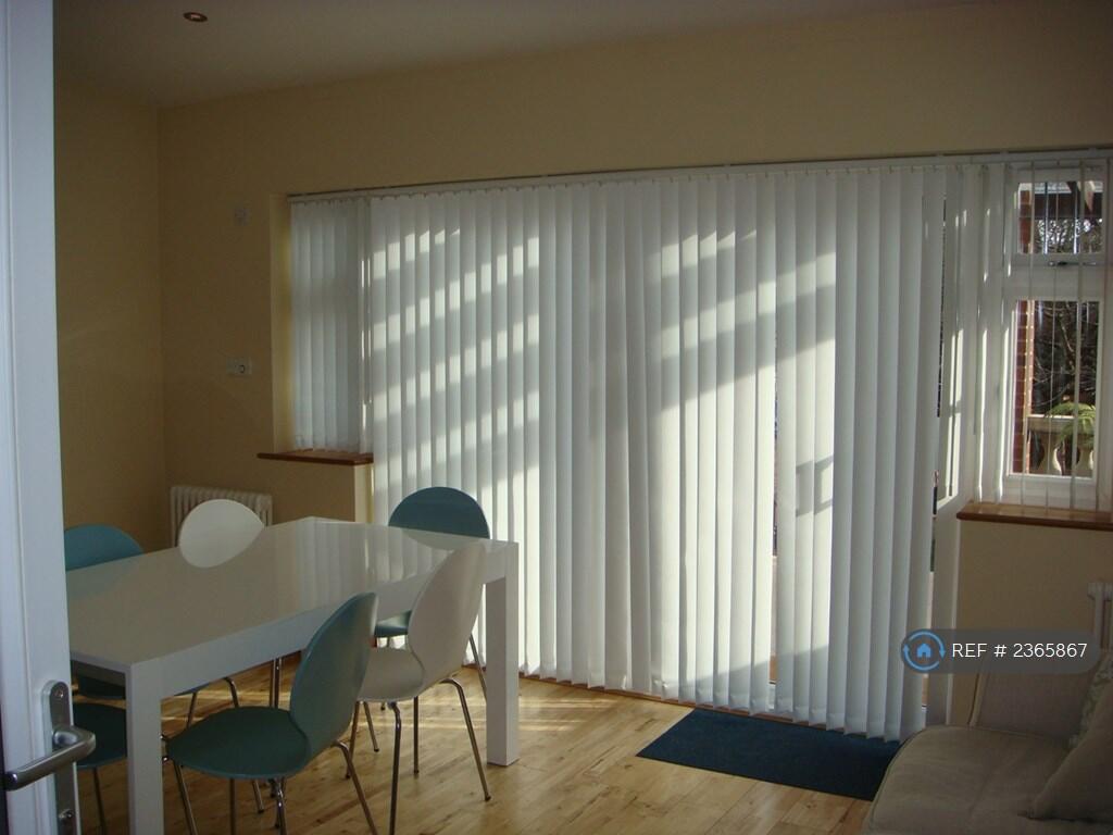 Lounge Area Dining Table