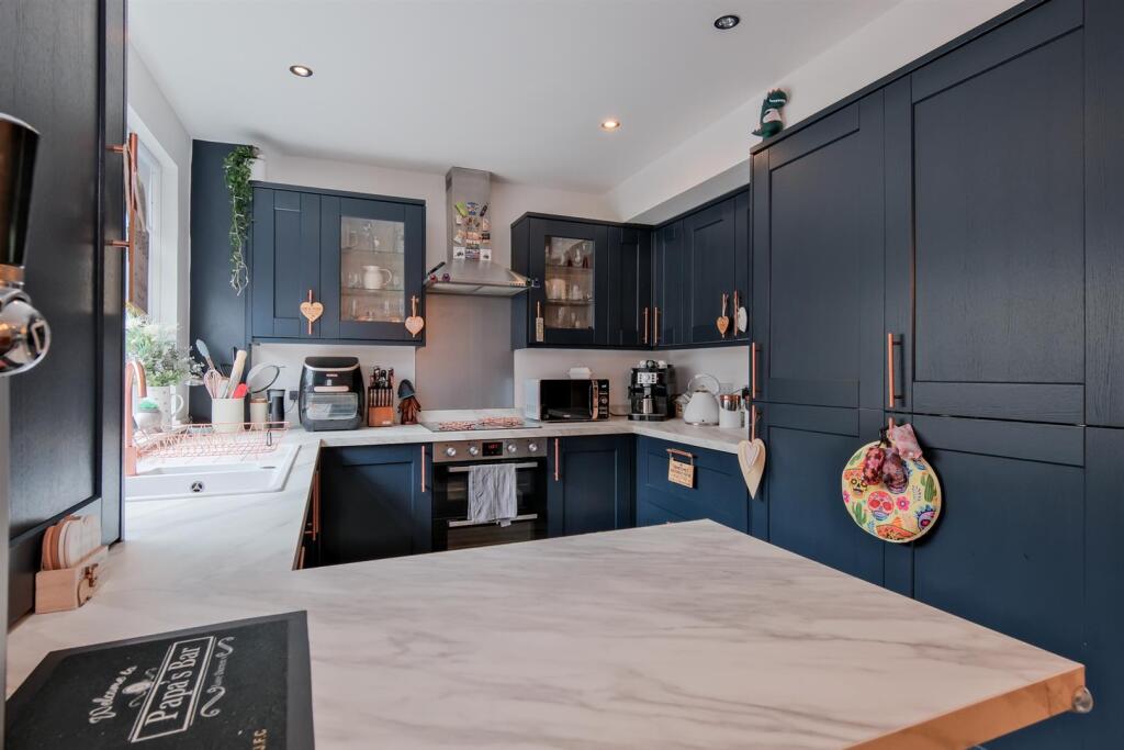 018-34 St Nicholas Road Lanark ML11 7AX.jpg