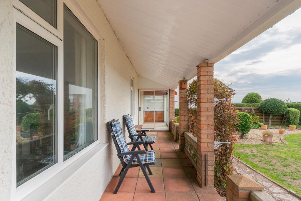 2D5HRCN - External M.jpg