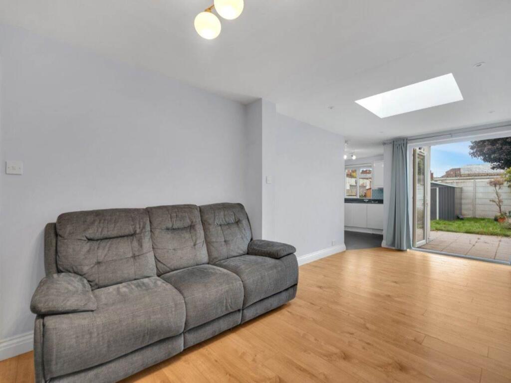 1 croyde lounge dini