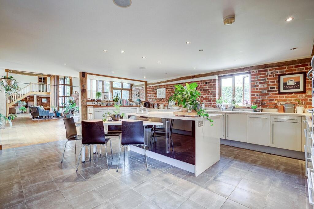Kitchen/Breakfast