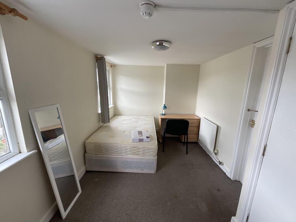 73 Bernard Road - Bedroom 6 (2)
