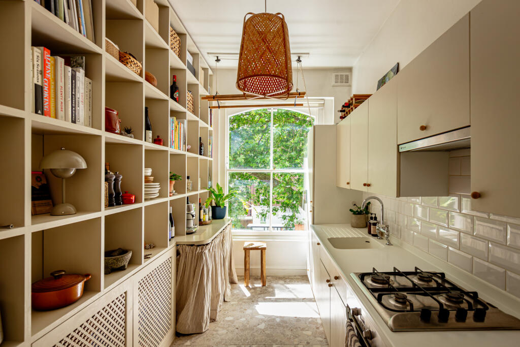 289191 - 25_6_TMH N16 6AX7651-Enhanced-NR-Edit.jpg