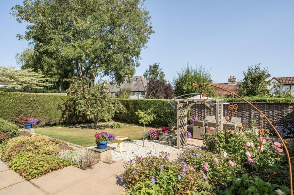 Delightful rear garden