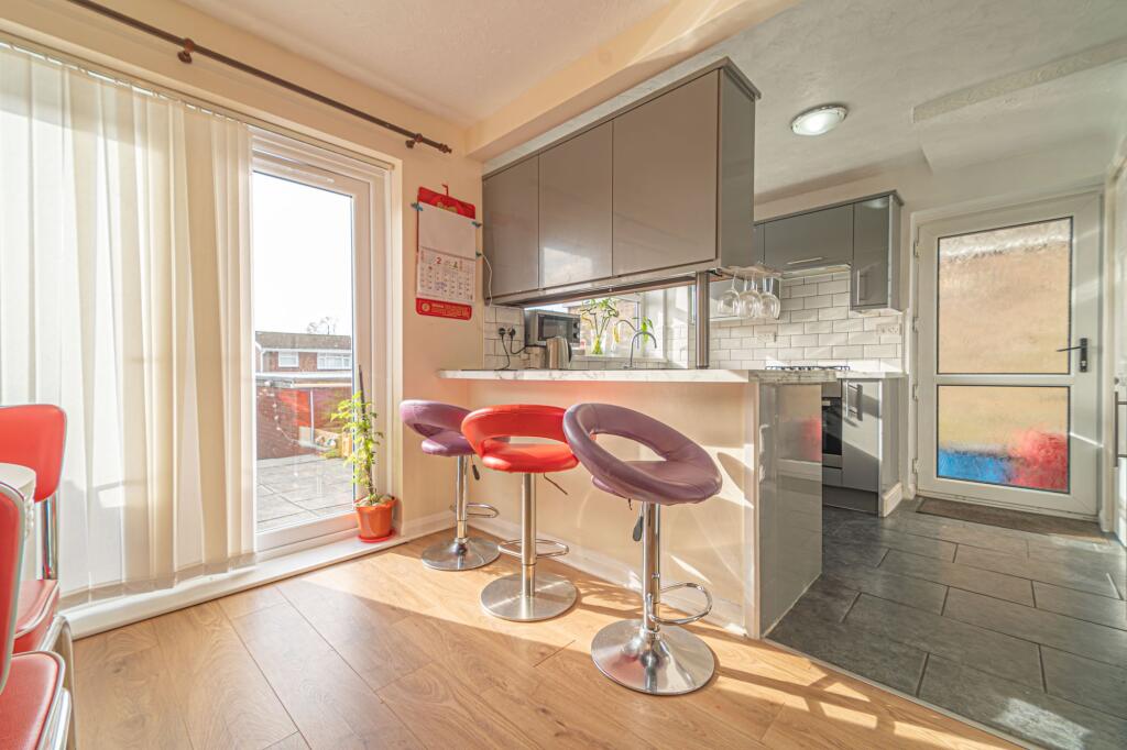 Kitchen/Dinning Room