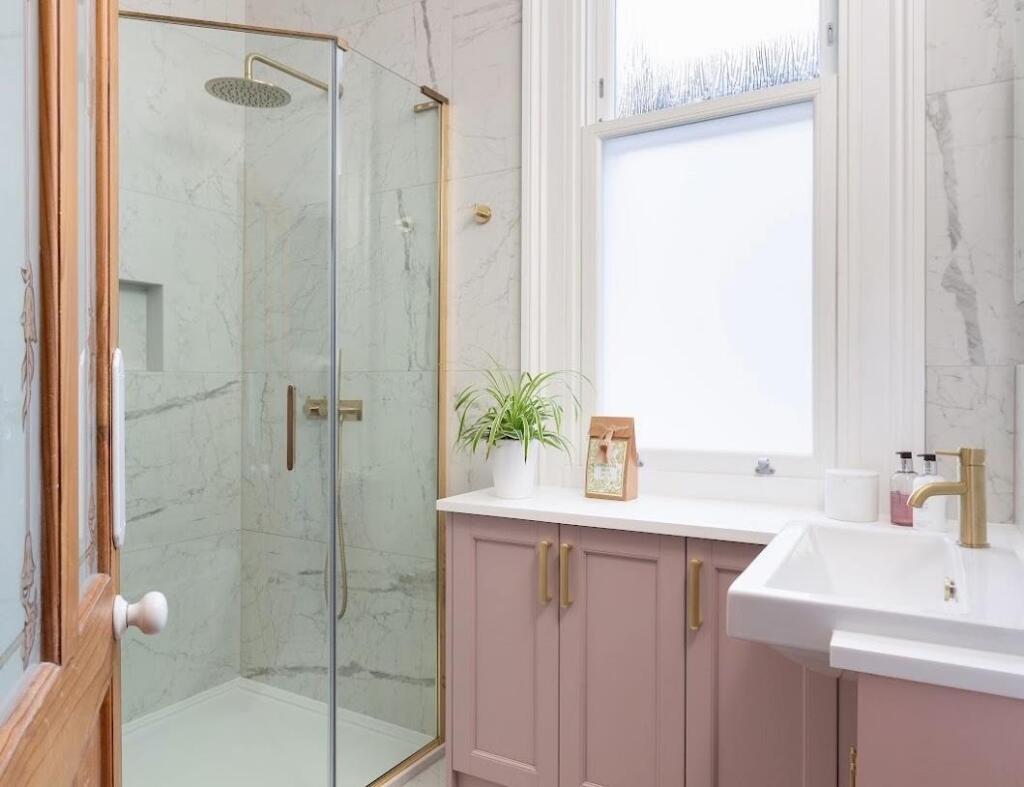 48 Balfour Bathroom_01.jpg