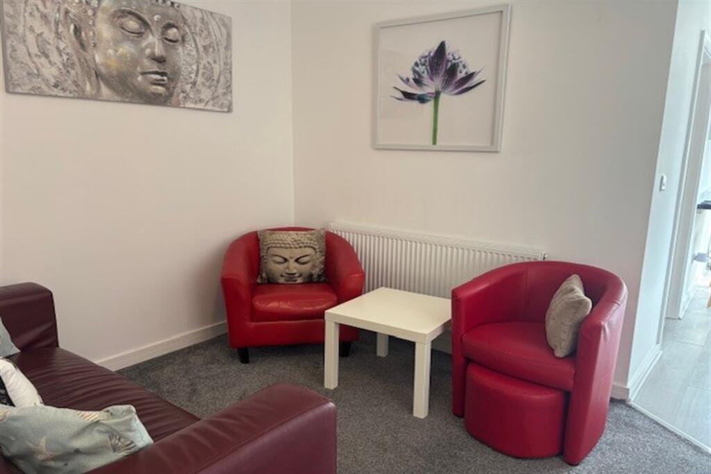 3 bedroom First Floor Flat in Bournemouth