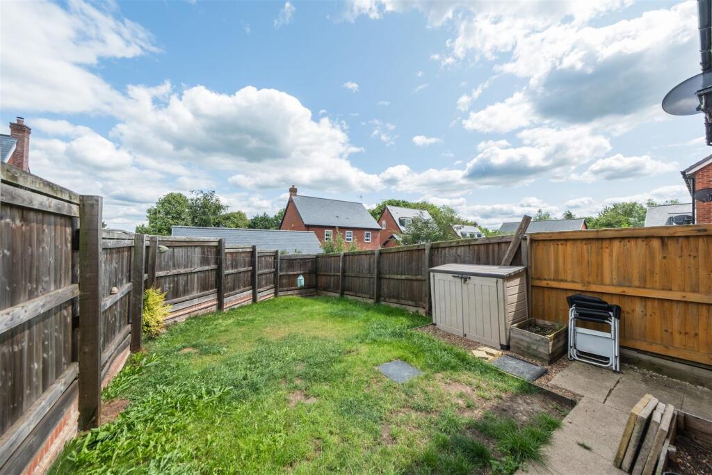 15 Hazelhurst Way-021.jpg
