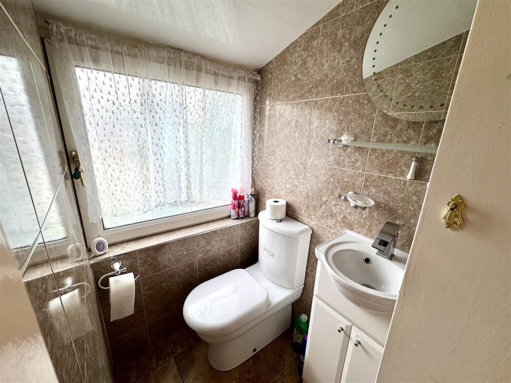 CLOAKROOM/WC