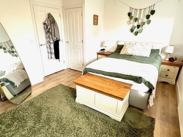 6 Jubilee Walk Bedroom One.jpg