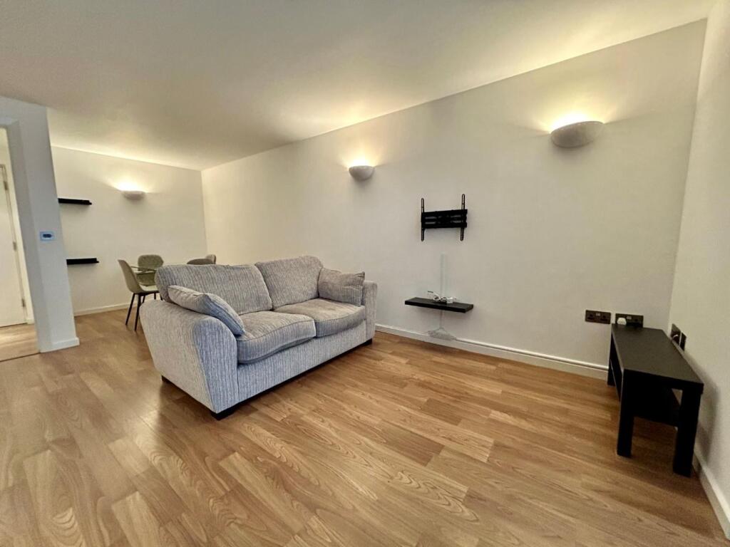 Living/Dining Area