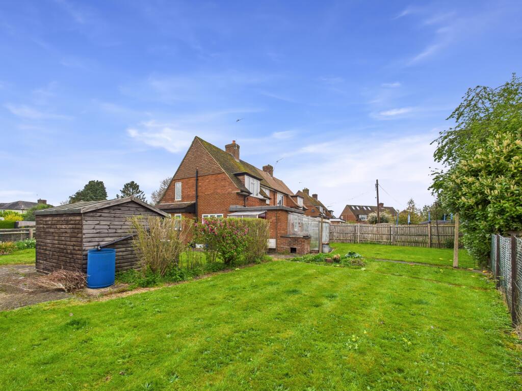 CAM01354G0-PR0480-STILL014