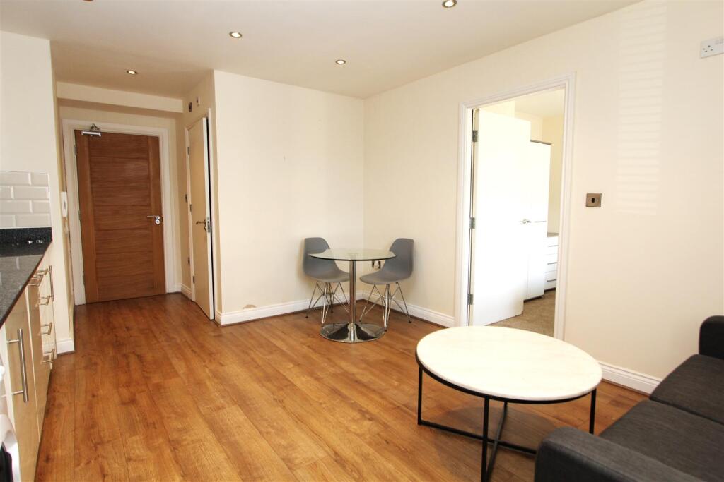 Living Room 2 .JPG