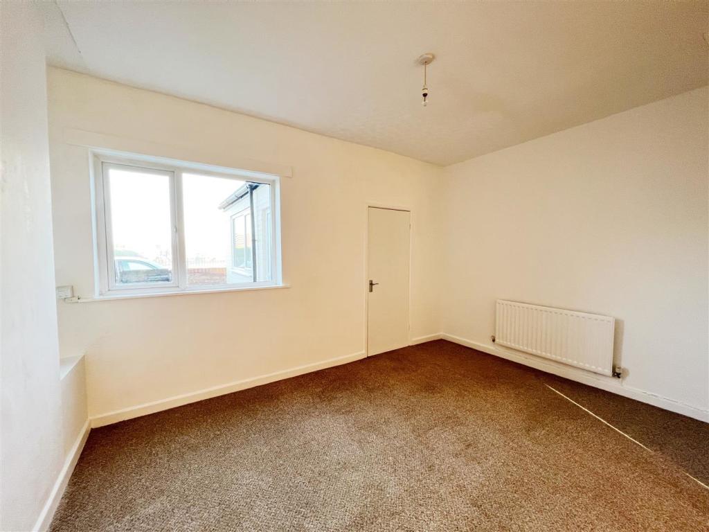Dining Area 1.jpg