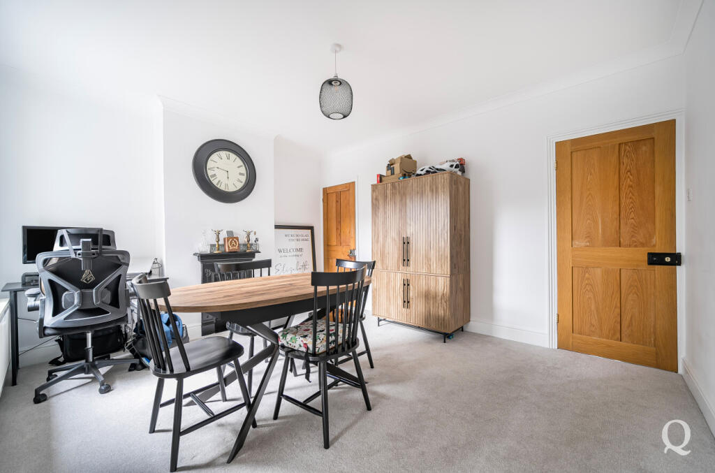 b2cd1849-a2a7-4e5...