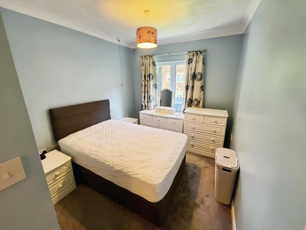 623496dd-Bedroom.jpg
