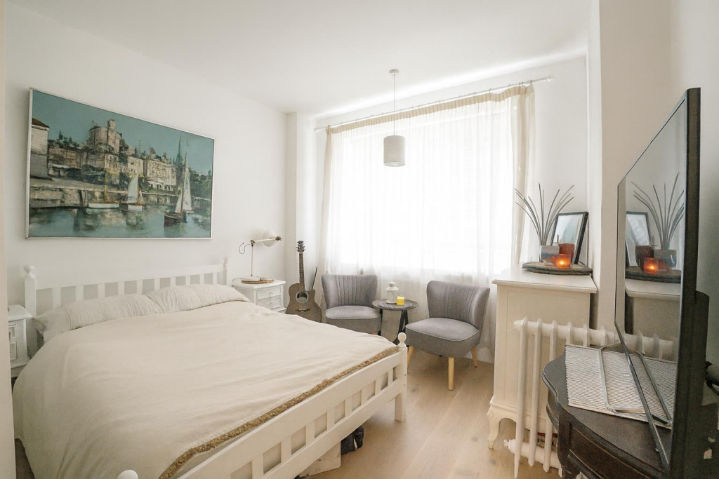 bedroom 1.png