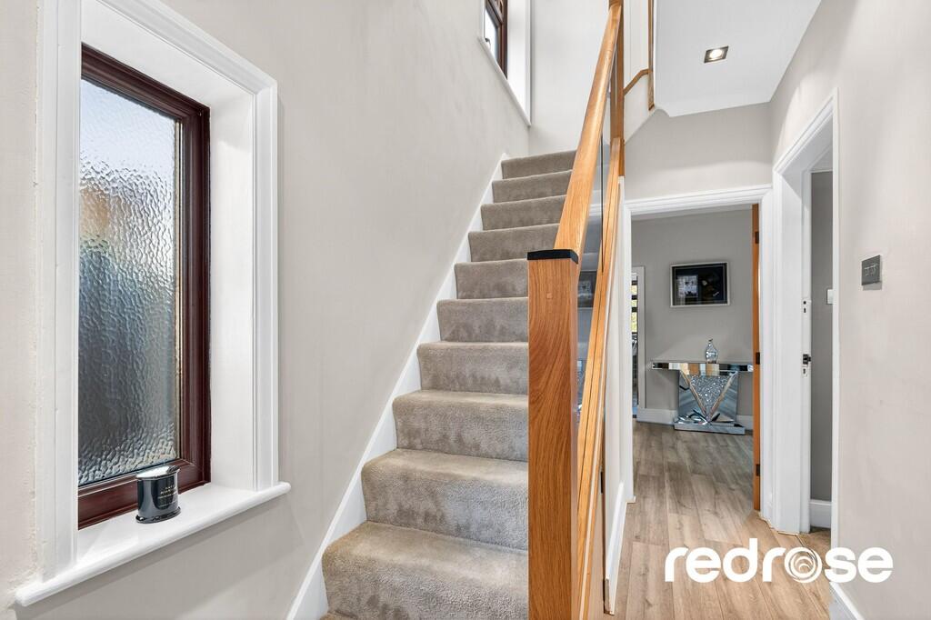 web_33 Clifton Av...