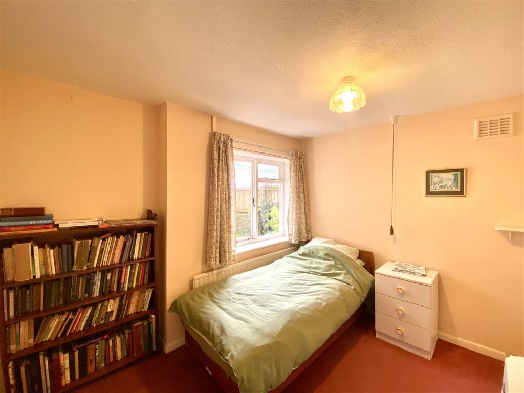 BEDROOM 3