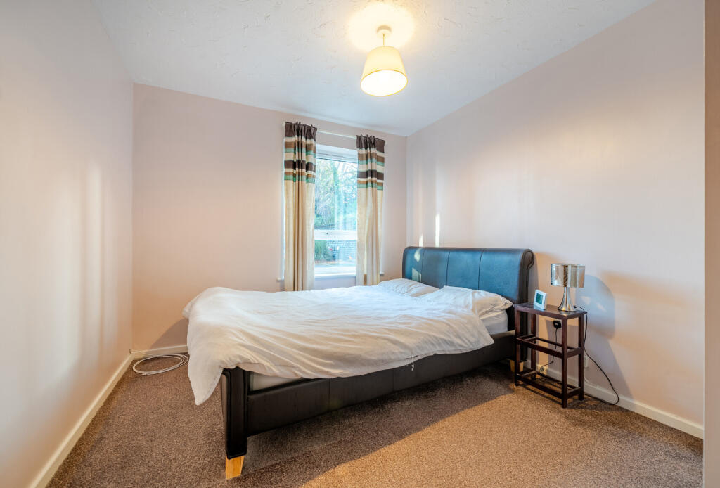 1386293-7-692ebda...