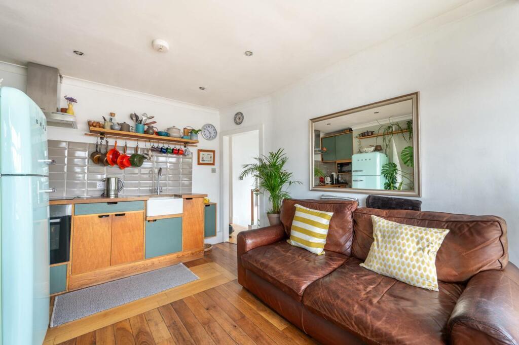 Davidson Frost-Wellings, DFW, Kenton Lane, Living 