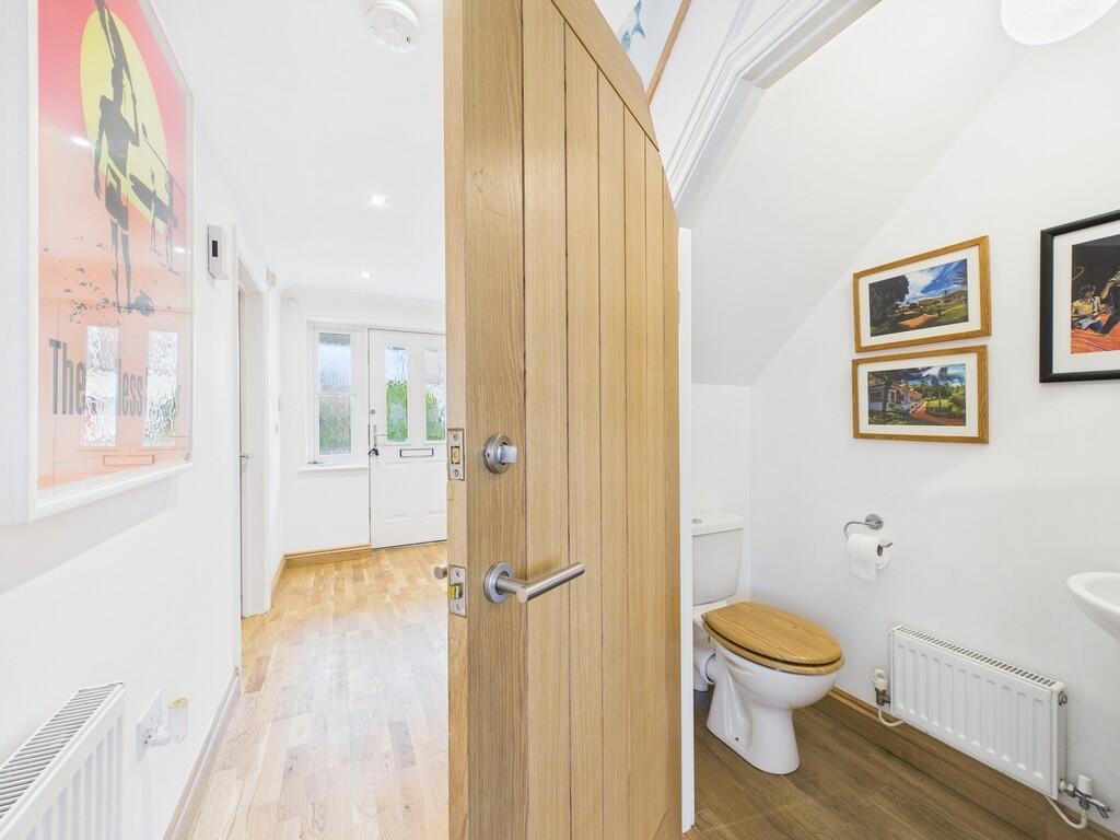 CAM02089G0-PR0429...