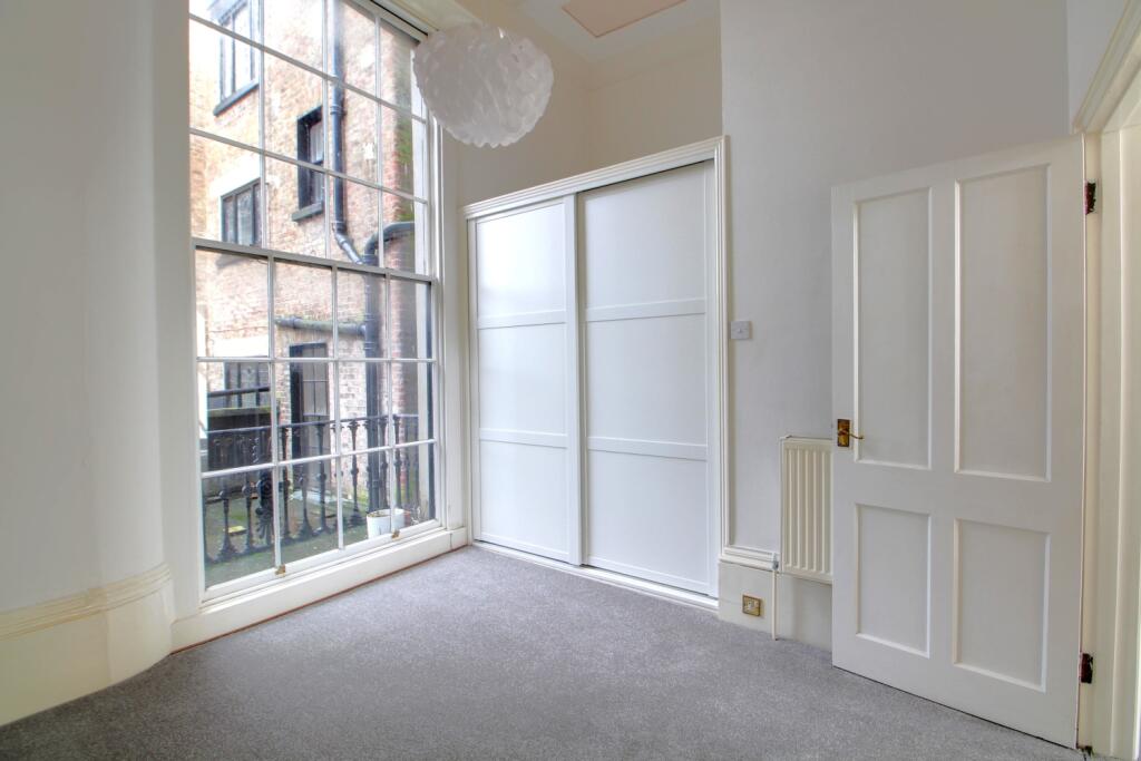 Bedroom 2a@