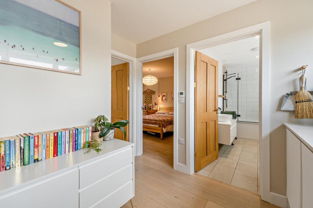 Hallway/Utility