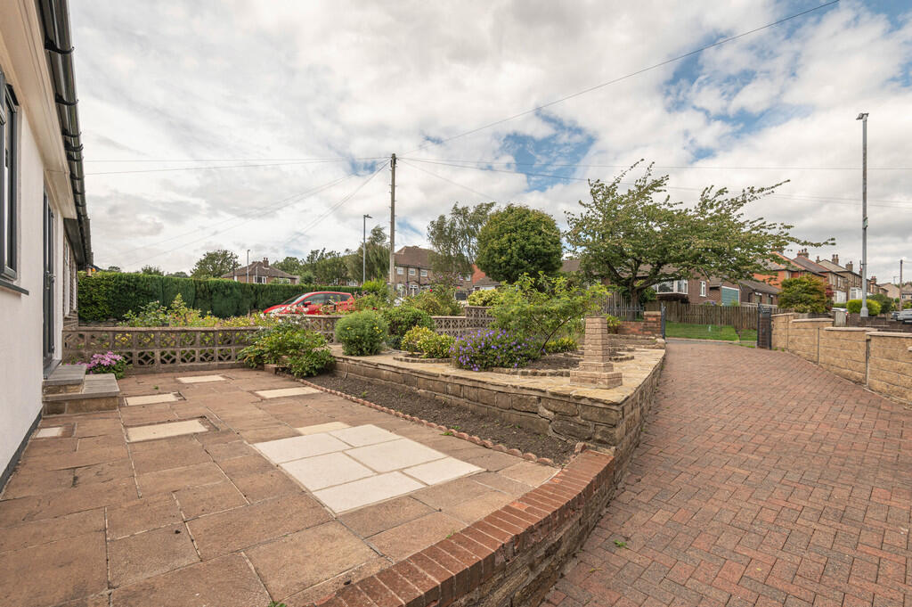 Heatherfield Road...