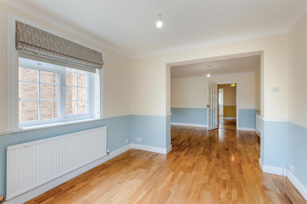 8658190-interior08.jpg