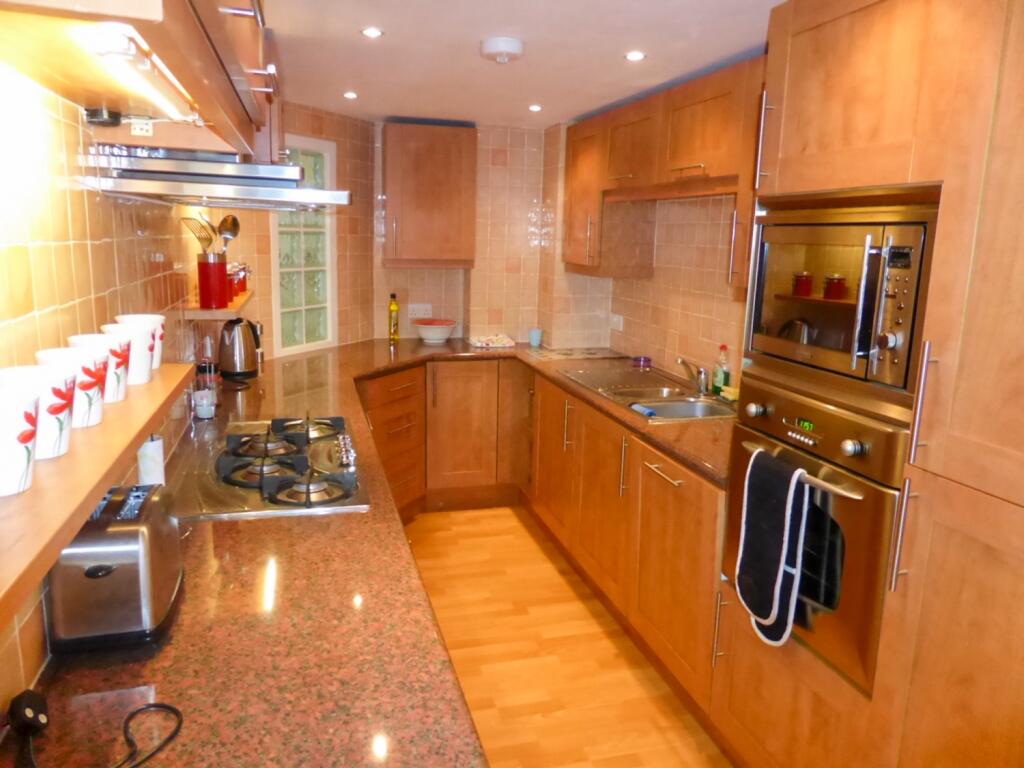 To Book A Viewing Call TPS Lostwithiel on 01208 87