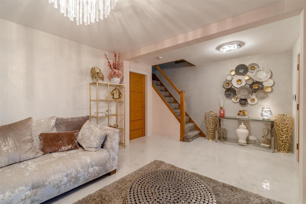 8635616-interior07.jpg