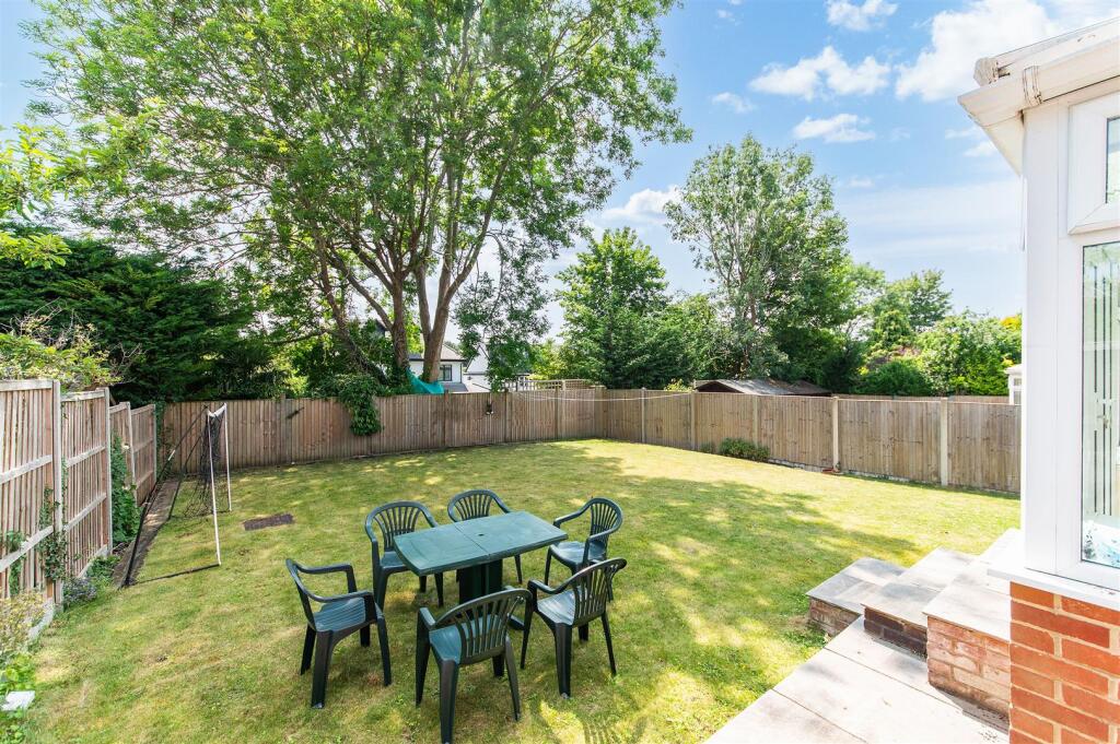 CHAUCER CLOSE,8- (11).jpg