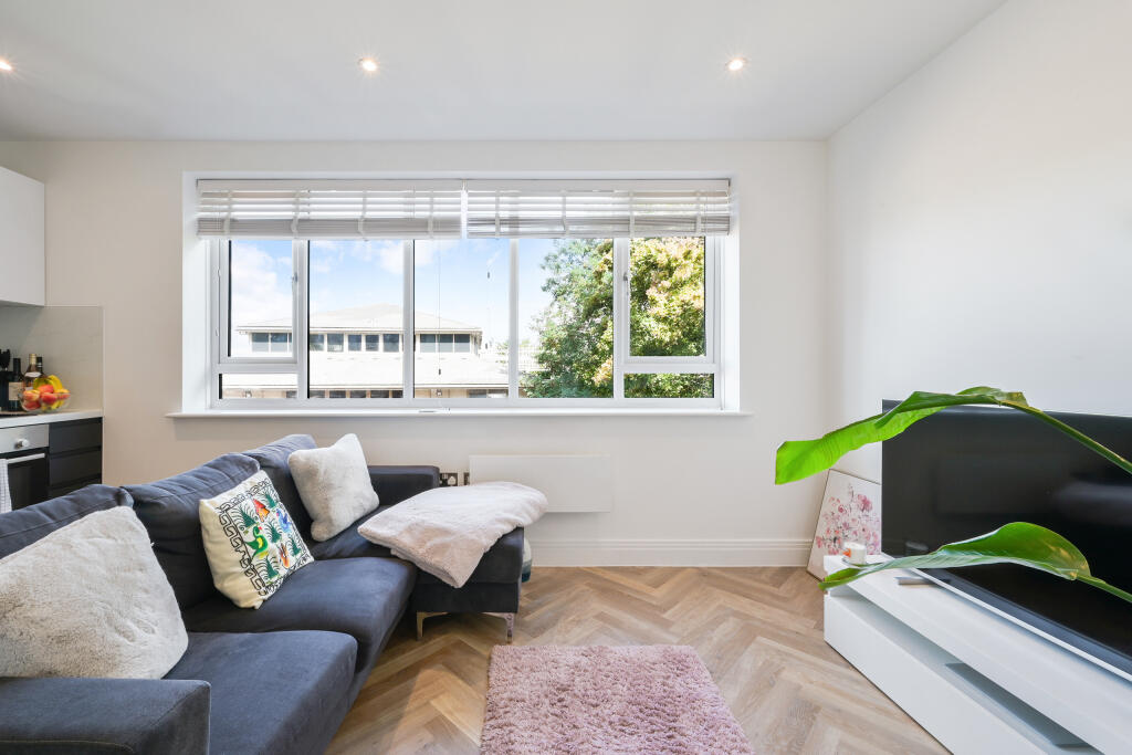 FOUNTAIN HOUSE, 15- (6)