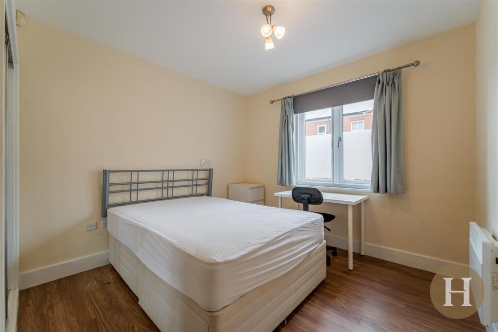 Hadleigh Estate Agents-16.jpg