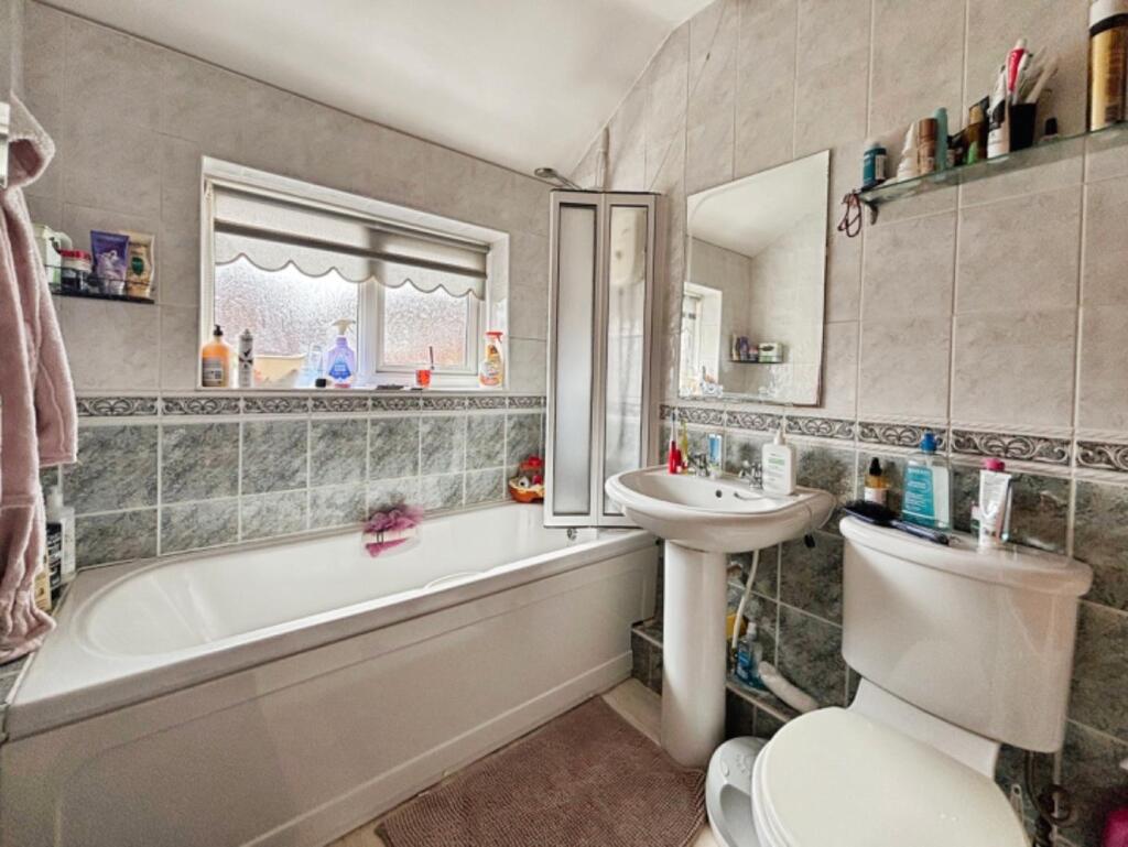 a1014886-IMG_8043 202.jpg